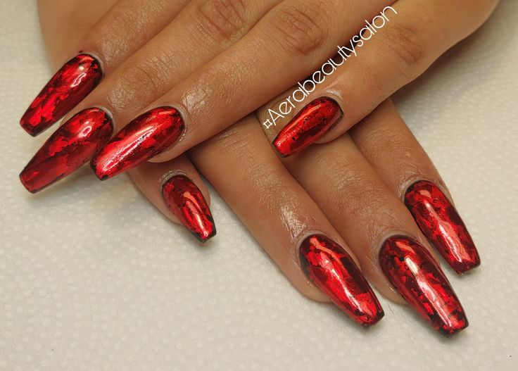 Classy Short Red Nail Ideas (2025)