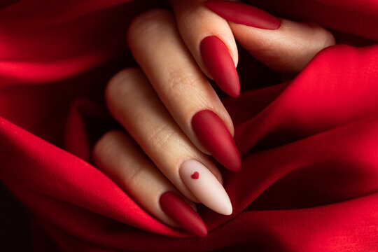 Classy Short Red Nail Ideas (2025)